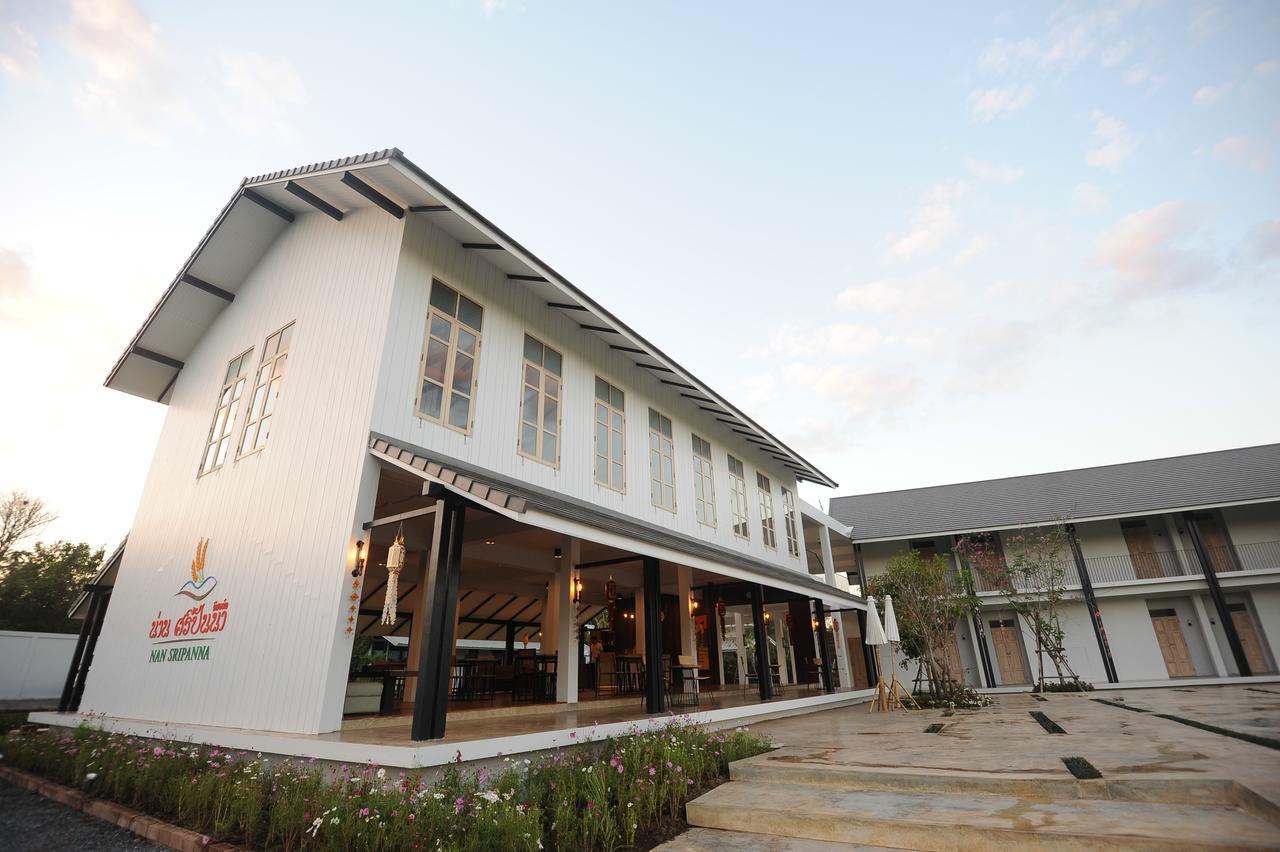 南斯里潘纳酒店 南府 外观 照片
