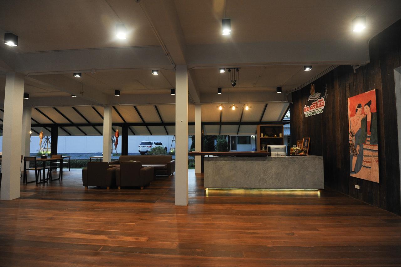 南斯里潘纳酒店 南府 外观 照片
